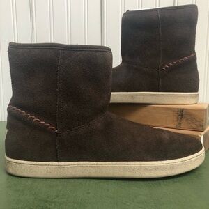 UGG NWT Fleece Lined RYE Pull-On Ankle Boots
